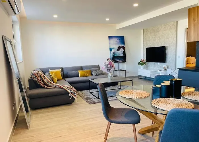 Ana Seafront Haven Apartment